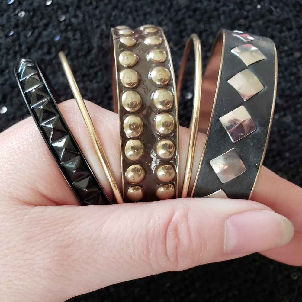 Set of 5 Mixed Bangle Bracelets